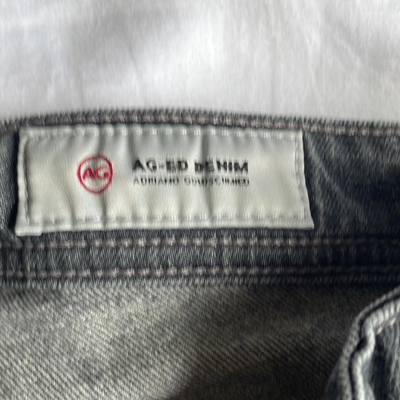 AG The Dylan jeans. Distressed grey. Size 32. - Picture 3 of 5